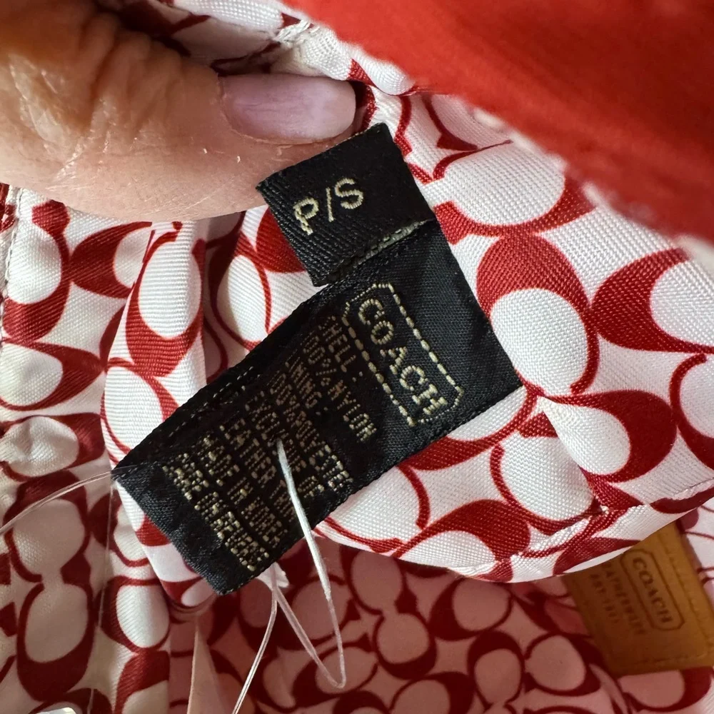 Coach Tan and Red Signature Wristlet and a Coach bucket hat NWT - Picture 4 of 13